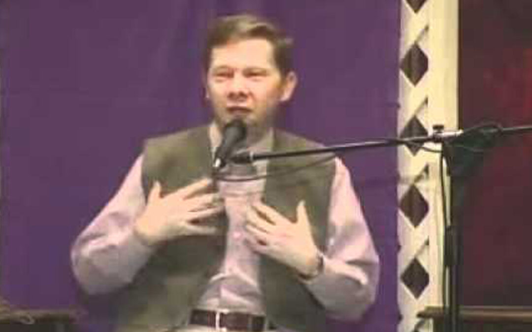 [VIDEO] Be Alive Right Now or One of the Walking Dead. Which Will You Choose?